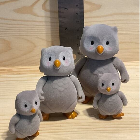 Lil Woodzeez The Whooswhoo Owl Family Flocked Action Figure Dolls - Picture 2 of 3